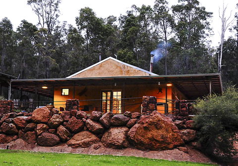 Nannup Bush Retreat - Darwin Holiday 14