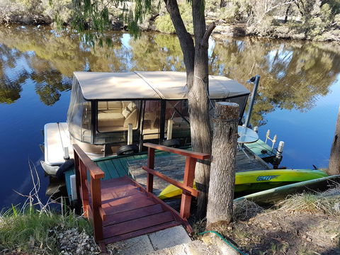 Amazing River House - Darwin Holiday 24