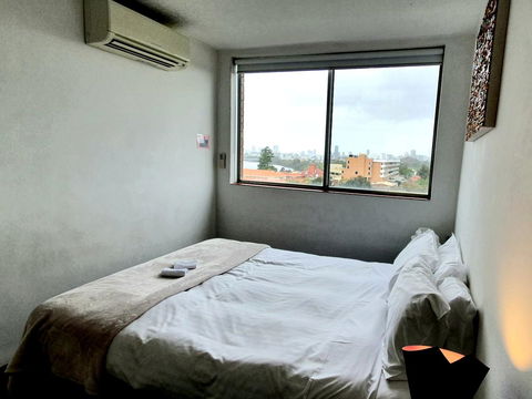 Lawley Luxury Views - Perth City, Swan River - Darwin Holiday 4