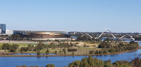 Lawley Luxury Views - Perth City, Swan River - Darwin Holiday 35