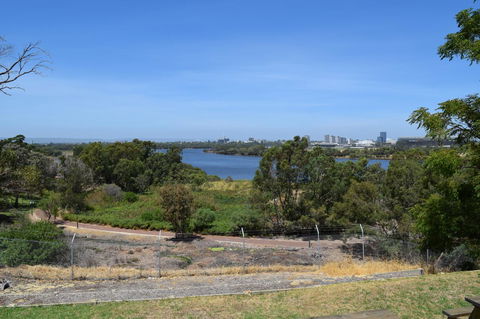 Lawley Luxury Views - Perth City, Swan River - Darwin Holiday 32