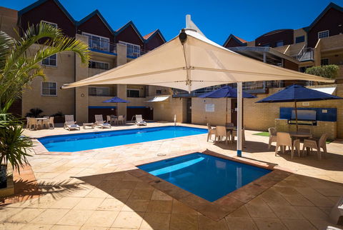 Hillarys Harbour Resort - Darwin Holiday 2