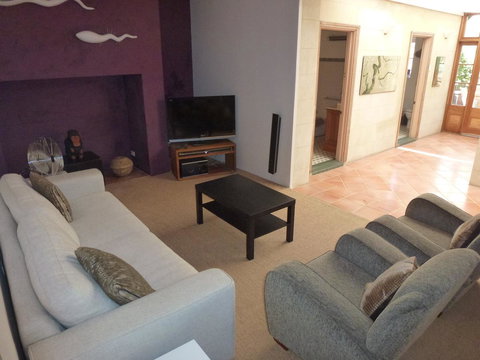 The Russell House - Darwin Holiday 6