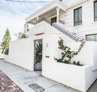 Ada South Fremantle - Darwin Holiday