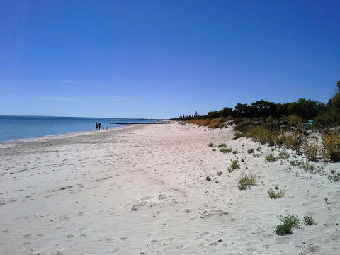 Busselton Beachfront - Darwin Holiday 10