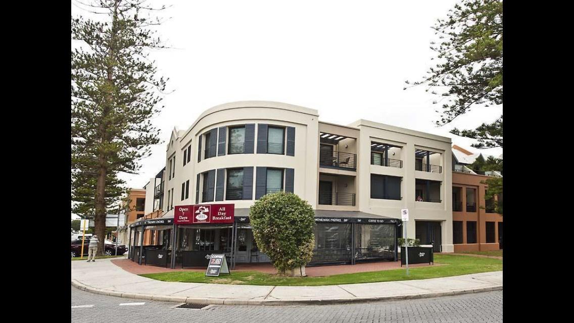 Oakford WA Darwin Holiday