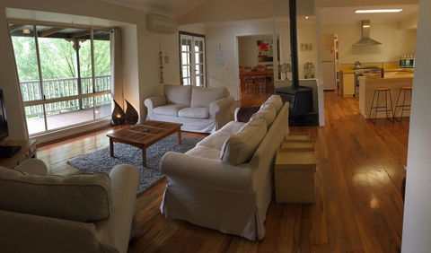 Tegwan's Nest Holiday Home - Darwin Holiday 4
