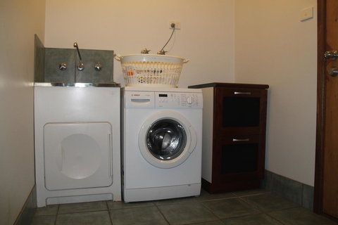 Beach House On Fox - Darwin Holiday 25