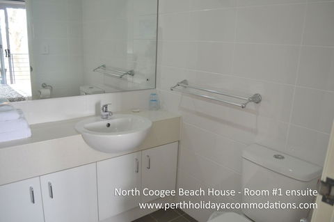 North Coogee Beach House - Darwin Holiday 21