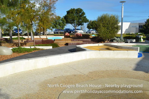 North Coogee Beach House - Darwin Holiday 23