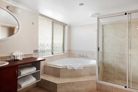 Quest Yelverton Kalgoorlie - Darwin Holiday 13