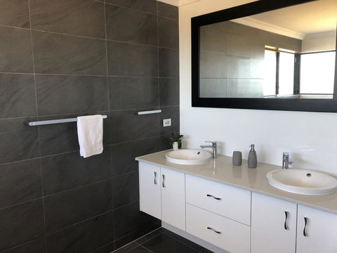 The Shak Kalbarri - Darwin Holiday 9