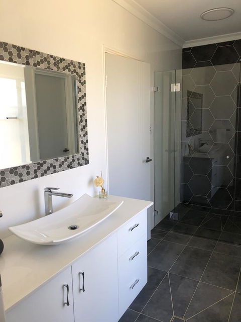 The Shak Kalbarri - Darwin Holiday 15