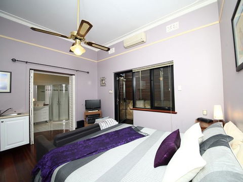Dawson Accommodation - Darwin Holiday 1
