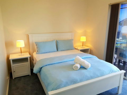 Caravel Beach House Mandurah - Darwin Holiday 15