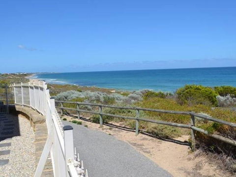 Caravel Beach House Mandurah - Darwin Holiday 34