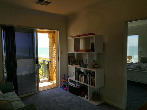 Caravel Beach House Mandurah - Darwin Holiday 7