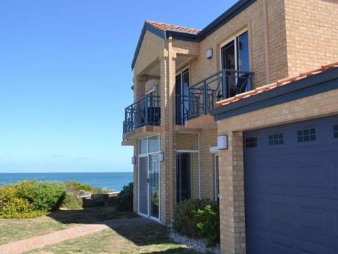 Caravel Beach House Mandurah - Darwin Holiday 28