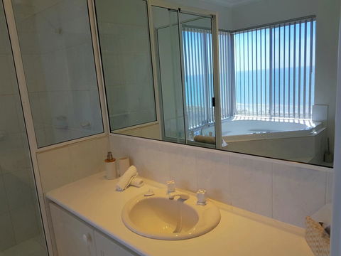Caravel Beach House Mandurah - Darwin Holiday 13