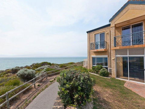 Caravel Beach House Mandurah - Darwin Holiday 0
