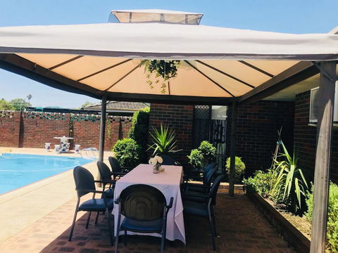 Swan Valley Rest Cottage - Darwin Holiday 1