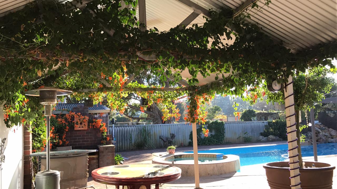 Middle Swan WA Darwin Holiday