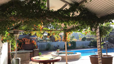 Swan Valley Rest Cottage - Darwin Holiday 0