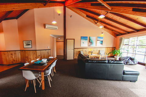 Esperance Foreshore Apartments - Darwin Holiday 1