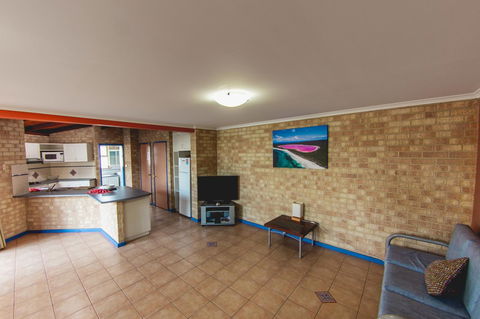 Esperance Foreshore Apartments - Darwin Holiday 5