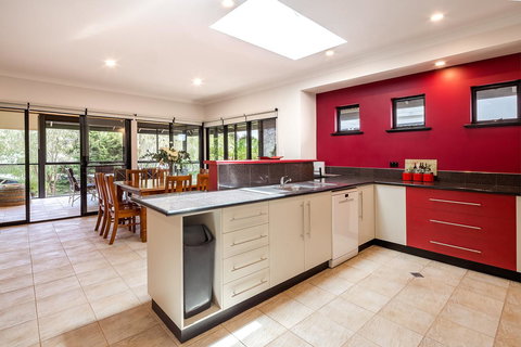 Downton Villa - Darwin Holiday 13