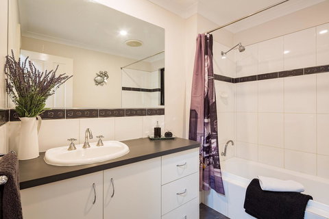 Downton Villa - Darwin Holiday 22