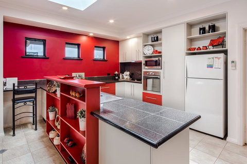 Downton Villa - Darwin Holiday 12