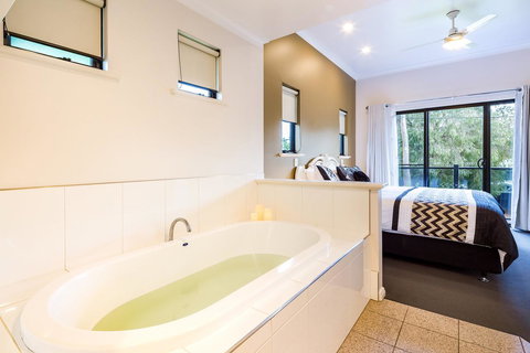 Downton Villa - Darwin Holiday 16