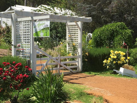 Applegate Lane Chalet - Darwin Holiday 3
