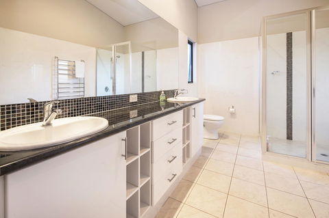12/26 Yallingup Beach Road - Darwin Holiday 10