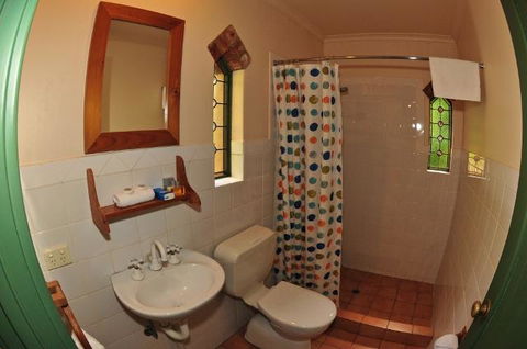Waterfall Cottages - Darwin Holiday 2