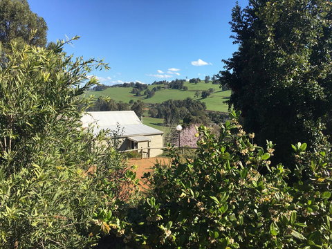 Balingup Highview Chalets - Darwin Holiday 33