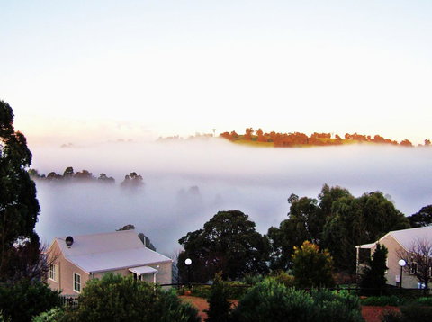 Balingup Highview Chalets - Darwin Holiday 41