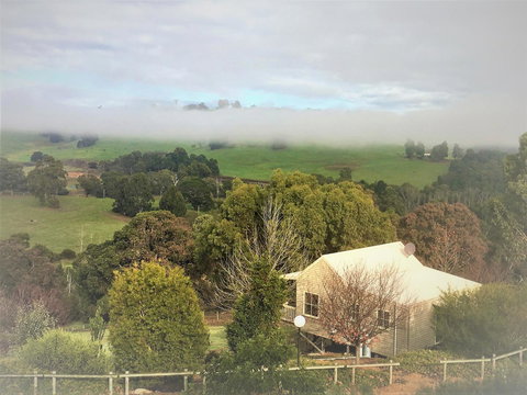 Balingup Highview Chalets - Darwin Holiday 19