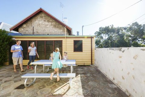 Fremantle Colonial Cottages - Darwin Holiday 17