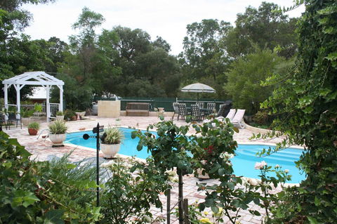 Rosebridge House Bed & Breakfast Adult Retreat - Darwin Holiday 2
