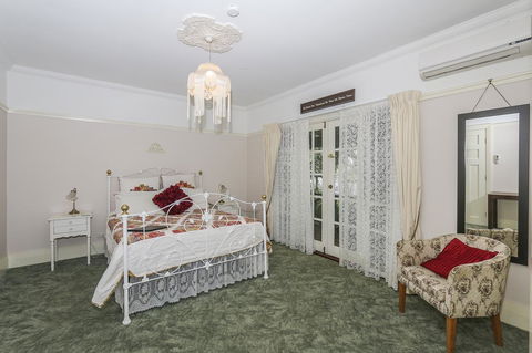 Rosebridge House Bed & Breakfast Adult Retreat - Darwin Holiday 9