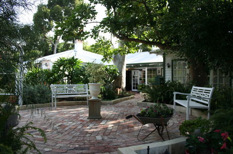 Rosebridge House Bed & Breakfast Adult Retreat - Darwin Holiday 23