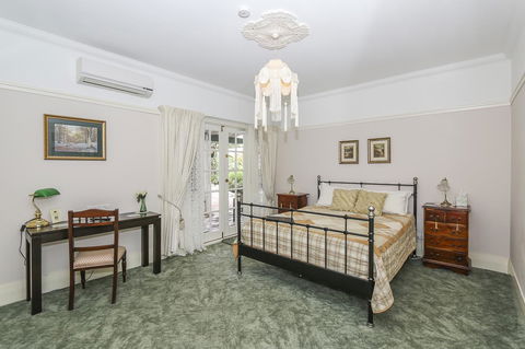 Rosebridge House Bed & Breakfast Adult Retreat - Darwin Holiday 14