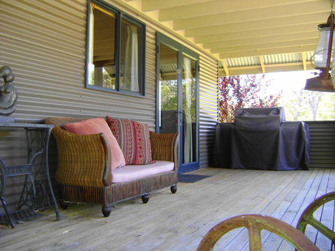 Scotsdale Valley Studios - Darwin Holiday 6