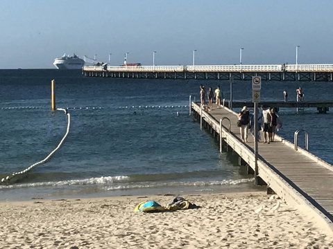 Busselton Guest House - Darwin Holiday 13