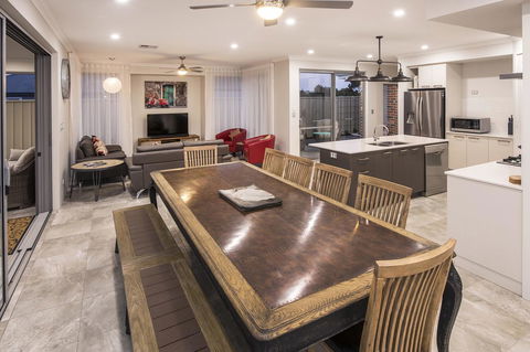 15 Cabot Close - Darwin Holiday 15