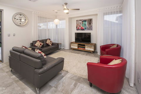 15 Cabot Close - Darwin Holiday 14
