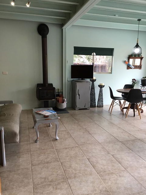Dunsborough Barn Stay - Darwin Holiday 4