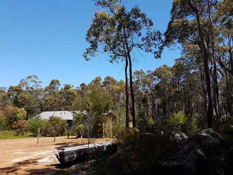 Jarrah Grove Forest Retreat - Darwin Holiday 20